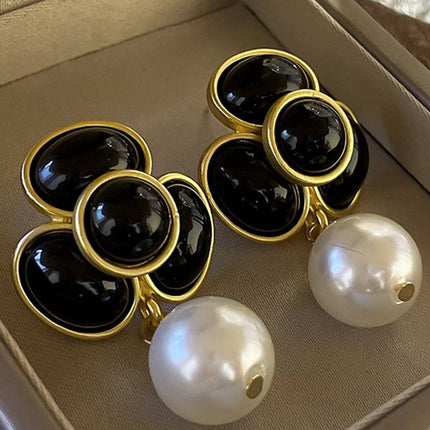Black Onyx Floral Pearl Drop Earrings – Gold Statement Dangle Jewelry