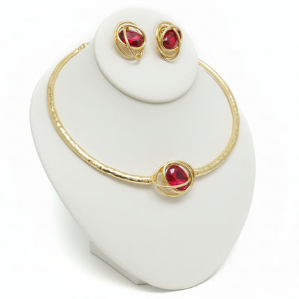 Radiant Ruby Luxe