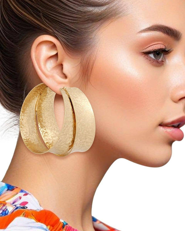 Hoops Large Matte and Polished Gold Wide Earrings